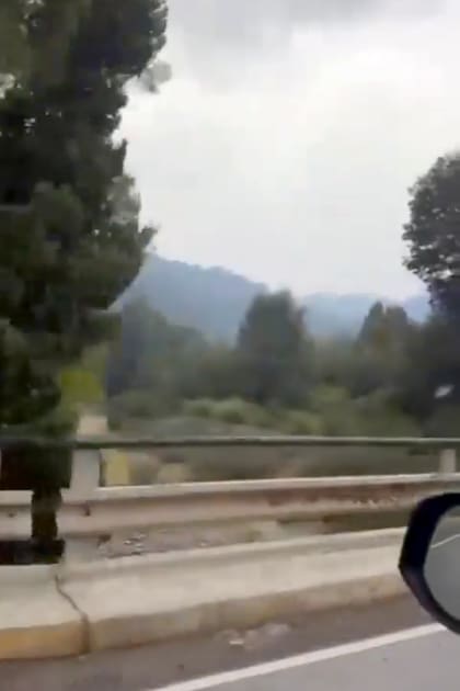 Las condiciones meteorológicas son más favorables en la zona del incendio que arde hace diez días