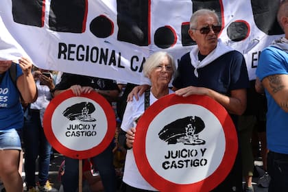 Las consignas de cada año en las marchas por la Memoria, Verdad y Justicia