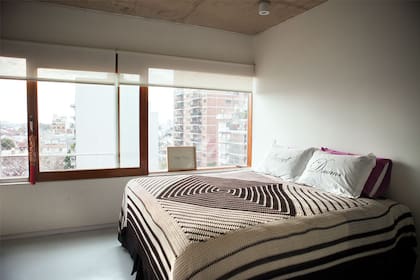 Las cortinas rollers son de Cordecor, igual que las del living.