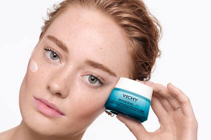 Las cremas Minéral 89 son aptas para pieles sensibles ya que son hipoalergénicas y fueron testeadas bajo control dermatológico.