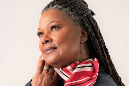 Las declaraciones de Cunningham sobre asimilación cultural provocaron críticas de dirigentes y organizaciones defensoras de inmigrantes