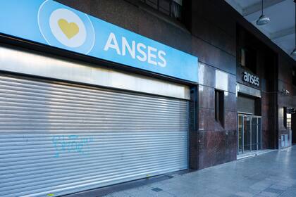 Las dependencias públicas nacionales de Anses permanecen cerradas en los feriados de abril