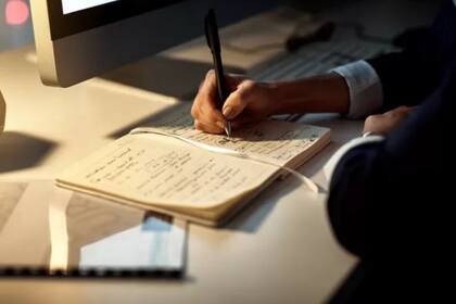 Las diferencias en los horarios de trabajo se facilitan para las parejas LAT