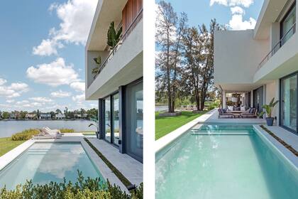 Las dos piletas revestidas con venecitas (Selvas Natatorios).