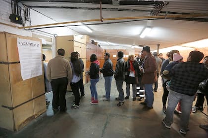 Las elecciones porteñas se desarrollan con normalidad con el debut de la boleta electrónica