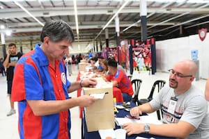 A menos de 100 días: lo que dicen los candidatos y el club definió la sede para la votación