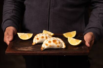 Las empanadas de Lo del Cordero son ponderadas por lo jugosas.