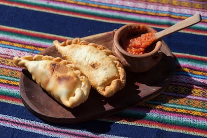 Las empanadas de osobuco de Carolina Garate son uno de los grandes motivos para visitar Villa Ruiz.