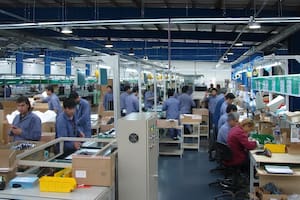 Las empresas de la isla dijeron que se están removiendo trabas fiscales para recuperar parte de la competitividad perdida por la baja de aranceles a los celulares importados