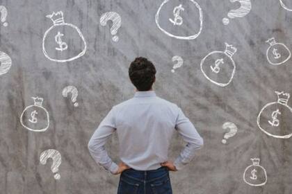 Las empresas hacen que te inclines por el producto que quieren vender introduciendo una opción extra menos atractiva