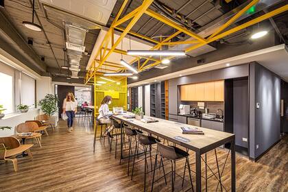 Las empresas ponen en práctica protocolos para un regreso cuidado