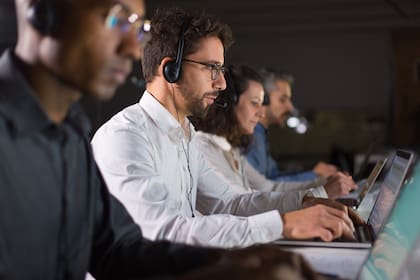 Las escalas salariales de los trabajadores de call center en octubre 2025