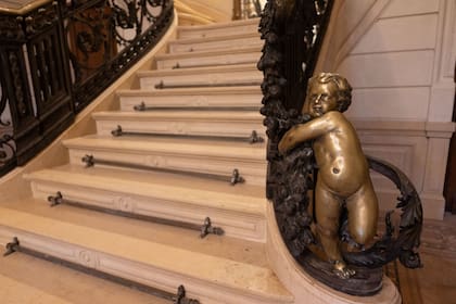 Las escaleras del Palacio Ceci