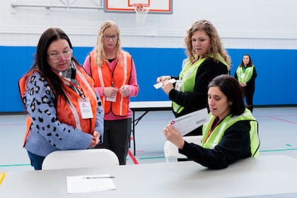 Las escuelas públicas de Massachusssets aseguran que no colaborarán con el ICE