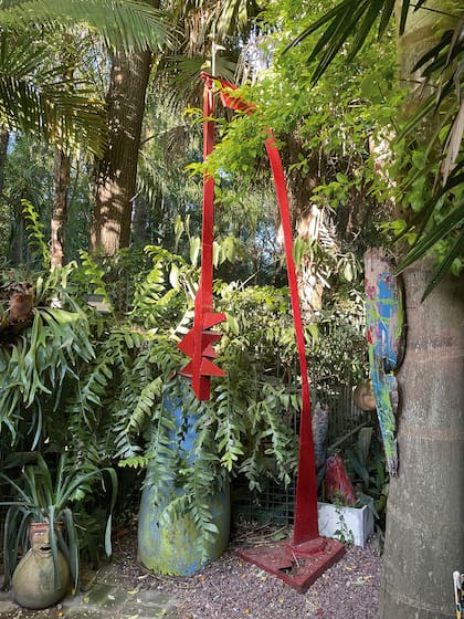 Las esculturas se integran perfectamente al paisaje e interactúan con el entorno