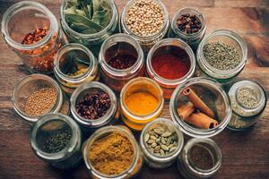 Las especias y/o condimentos son elementos muy importantes en la cocina