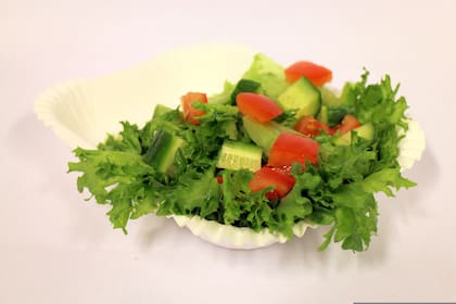 Las espinacas pueden sustituirse por vegetales bajos en oxalatos como el pepino o la lechuga (Foto de carácter ilustrativo: PIXABAY)