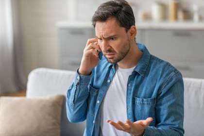 Las estafas online de WhatsApp también se realizan con llamadas que hackean el acceso de los criminales a estas cuentas