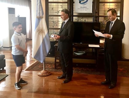 Las evaluaciones se rinden en la embajada.