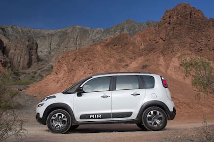 Las figuras angulosamente redondeadas del nuevo Citroën C3 Aircross.