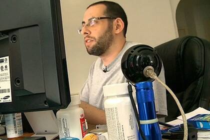 Las filtraciones de Blass sobre el Nokia Lumia 920, en agosto de 2012, catapultaron su carrera como informante tecnológico