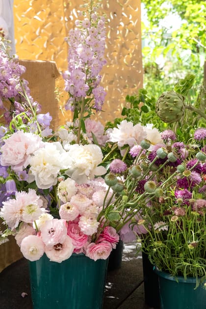 Las flores que Irina trajo a la charla-taller, listas para ser usadas.