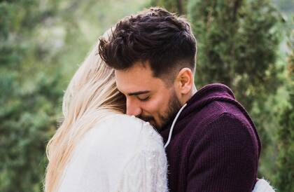 Las fotografías de la pareja durante varios años de relación son una prueba sólida de su matrimonio de buena fe