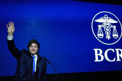 Las fotos de Javier Milei en la Bolsa de Comercio de Rosario