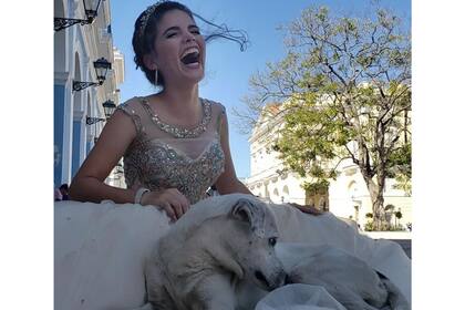 Las fotos se hicieron virales por la actitud que tomó Olivia