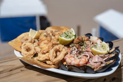 Las frituras contrastan con las notas del vino