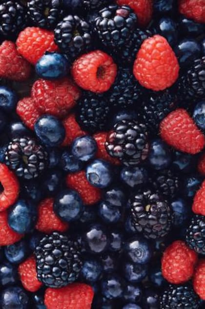 Las frutas rojas son una buena fuente de fibra y minerales
Foto: iStock