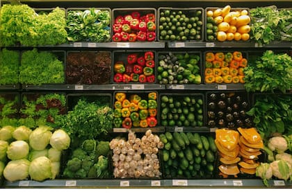 Las frutas y verduras son algunos de los alimentos permitidos