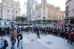 Un juez declaró nulo el protocolo antipiquetes y el gobierno apelará: “Ni un paso atrás”, dijo Bullrich
