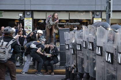 Las fuerzas federales aplicaron con rigurosidad el protocolo en la capital, que vio liberada sus calles