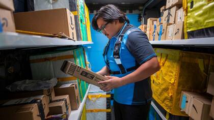 Las gafas inteligentes cuenta con inteligencia artificial (amazon.com)