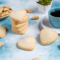 El paso a paso para hacer galletitas de maicena con pocos ingredientes y en menos de 20 minutos