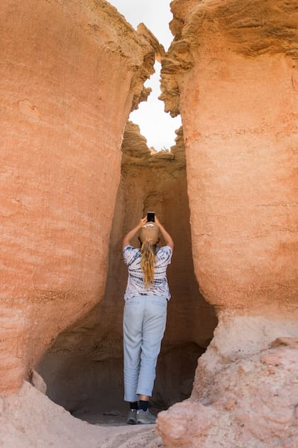 Las geoformas invitan al juego de luces.