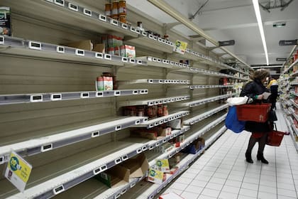 Los supermercados advierten que no están tomando listas con aumentos lo que implica un mayor riesgo de desabastecimiento