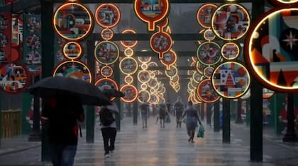 Las gotas de lluvia limpian los agentes contaminantes del aire