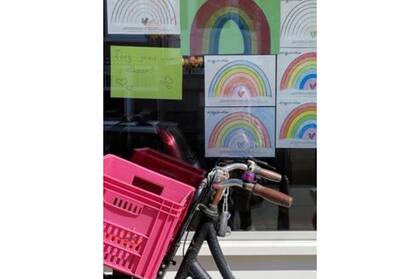 Las guarderías y centros que cuidan de los niños están cerradas excepto para los hijos de trabajadores clave