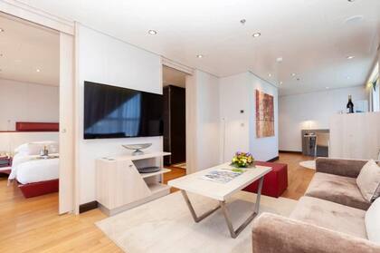 Las habitaciones de lujo que el súper yate ofrece. Crédito: www.sunborngibraltar.com