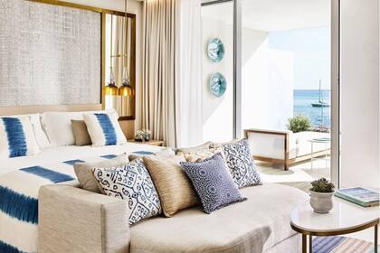 Las habitaciones más baratas promedian los €1637 la estadía por noche mientras que la más cara puede ascender a €5900