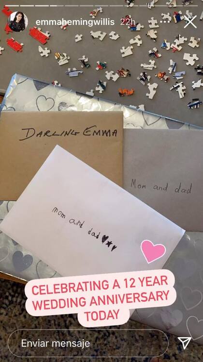 Las hijas del matrimonio le escribieron cartas a sus padres, mientras que Willis compuso otra para su esposa