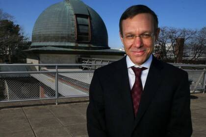 Las ideas de Avi Loeb, astrofísico teórico de la Universidad de Harvard, han generado gran controversia