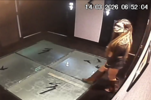 Los videos de la causa contra la exparticipante de Gran Hermano: así entraron en el hotel y tiraron la ropa