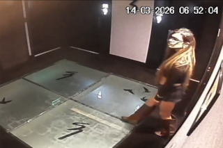 Los videos de la causa contra la exparticipante de Gran Hermano: así entraron en el hotel y tiraron la ropa