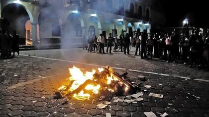 Las imágenes de los dos hombres quemados en Ajalpan en octubre pasado conmocionaron a México