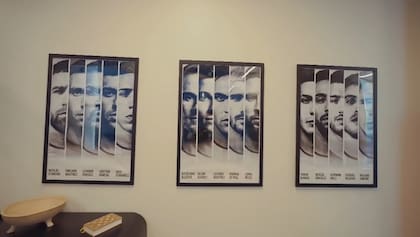 Las imágenes de los futbolistas decoran los pasillos de la concentración argentina en Kansas City