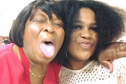 Las imágenes que compartió la mujer con People evidencian su buena relación