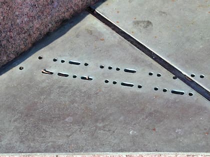 Las inscripciones en código morse significaron una revolución en las comunicaciones